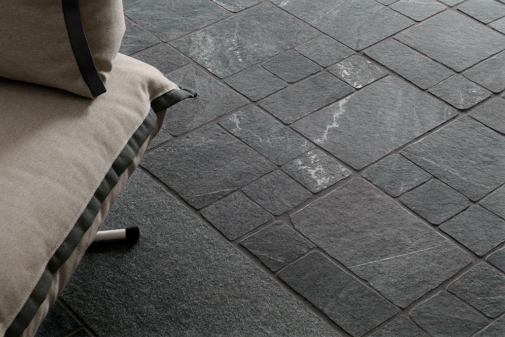 Coem Ceramiche Carrelage Anti Dérapant En Grès Cérame Effet Pierre Rectifié CAIRNS ANTRACITE 30X60 - 1,08m² 6 Coem Ceramiche Carrelage Anti Dérapant En Grès Cérame Effet Pierre Rectifié CAIRNS ANTRACITE 30X60 - 1,08m² – Image 4