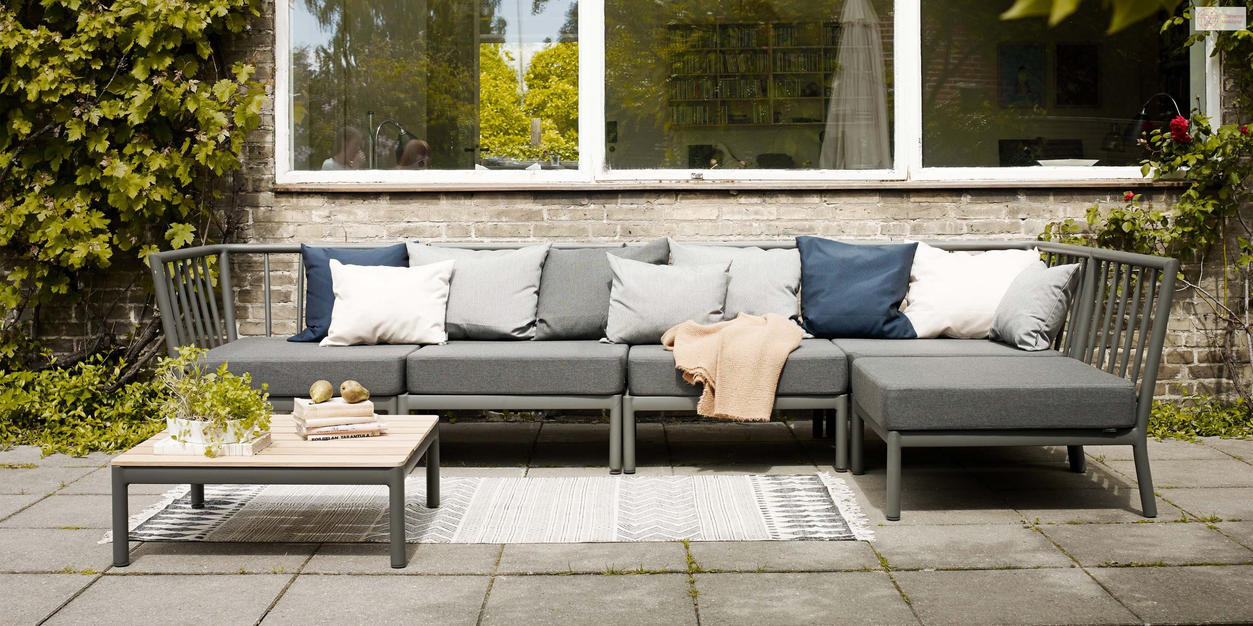 Devant -Carrelage Soldes meble ogrodowe 01 scaled